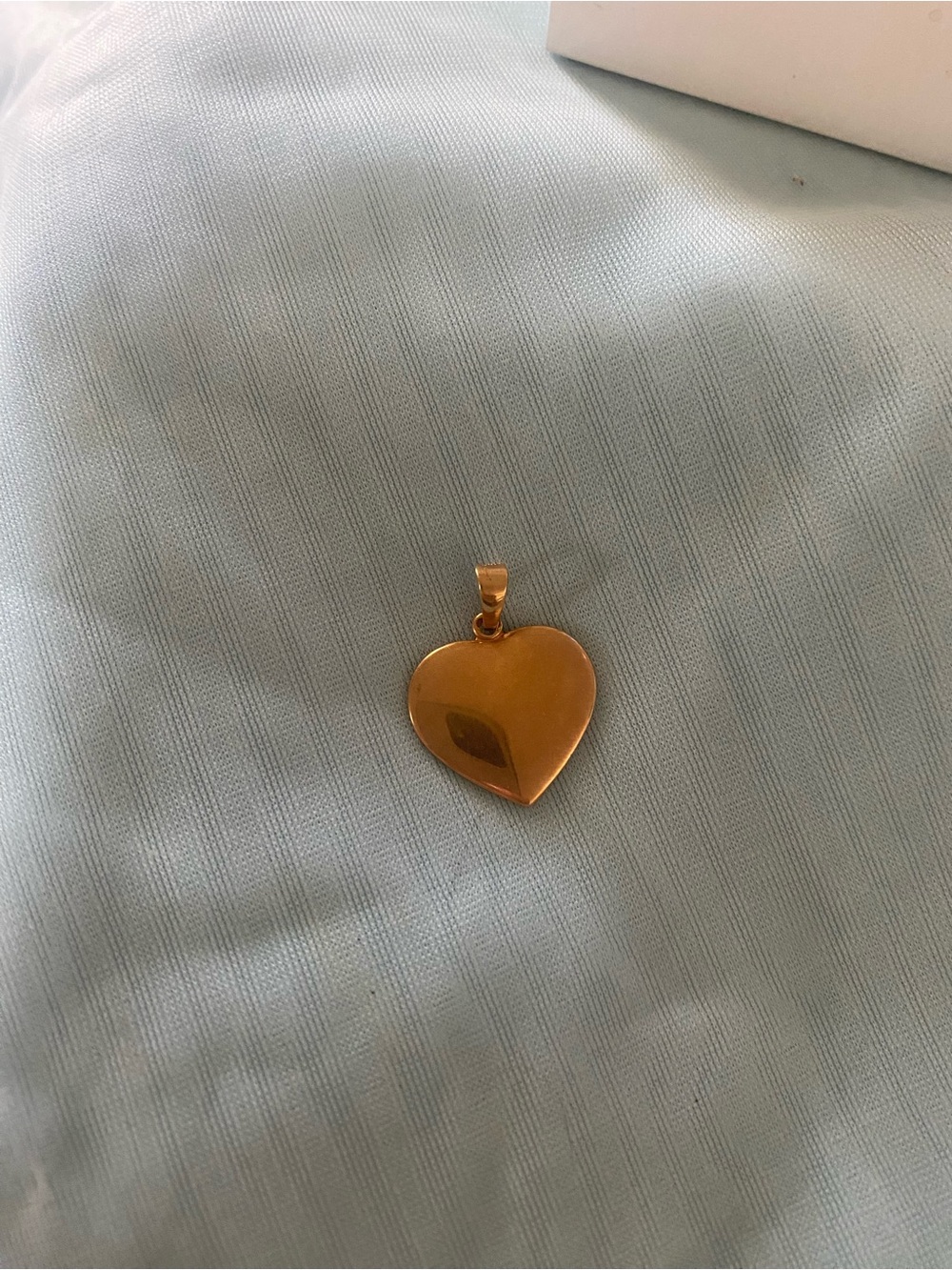 BEAUTIFUL 14K YELLOW GOLD “QUEEN OF MY HEART” PENDANT - Picture 4 of 9